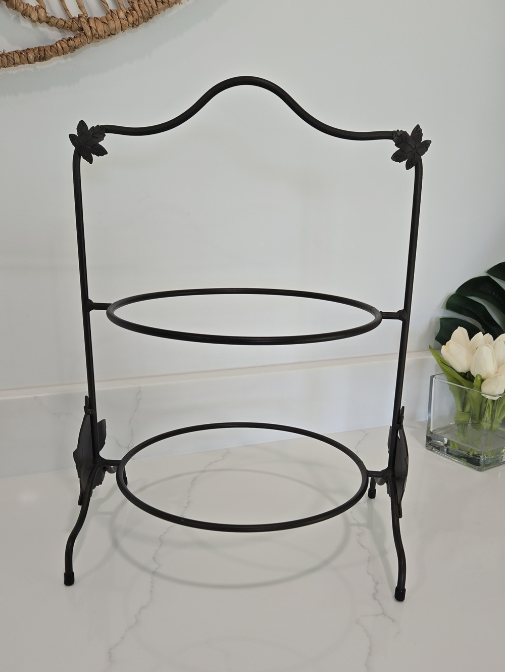 Longaberger Wrought Iron Pie Server Rack